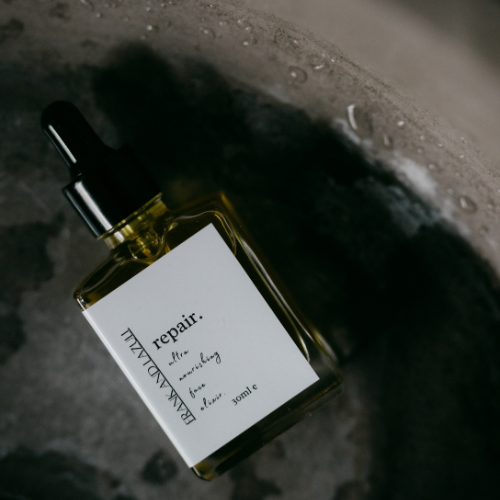 Unveil Radiant Skin: A Natural Guide to Prepping and Glowing with FRANK AND LAZULI's Ultra Nourishing Facial Elixir